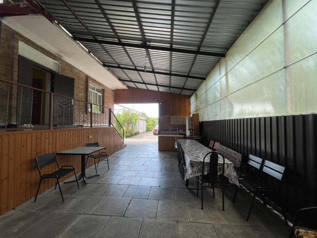 Гостевой Дом Светлана Hotel Leselidze Exterior foto