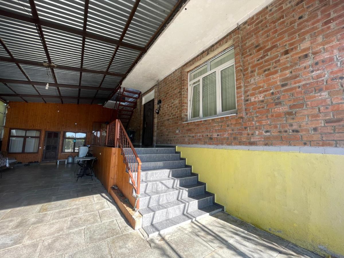 Гостевой Дом Светлана Hotel Leselidze Exterior foto